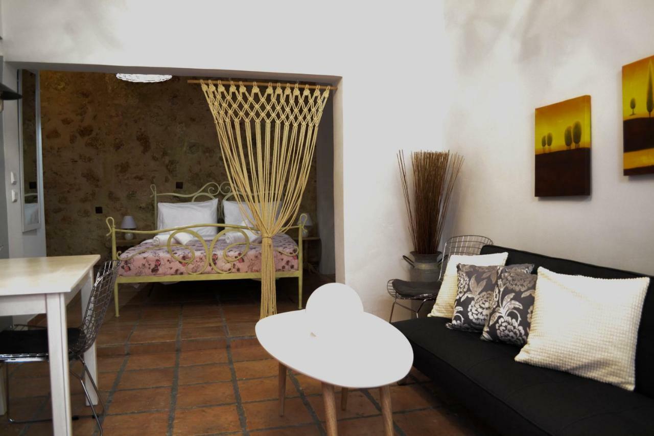 Yro Apartamento *